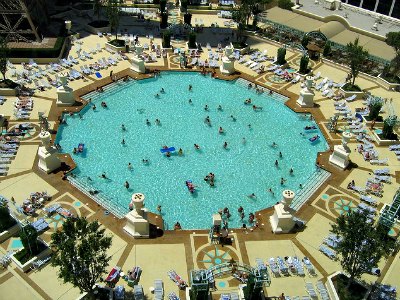 paris las vegas resort casino pool