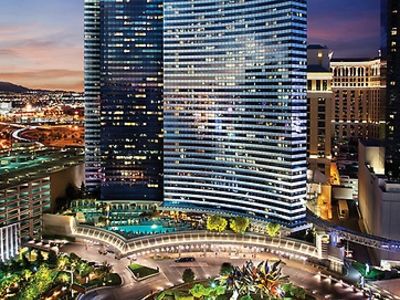 Best Places To Stay in Las Vegas For Couples - Most Romantic Hotels In 2023