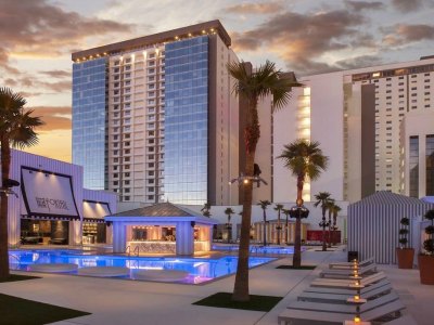 cheap hotels near to casino las vegas